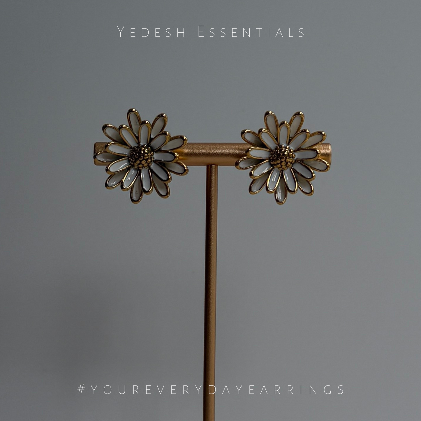 Golden floral earrings
