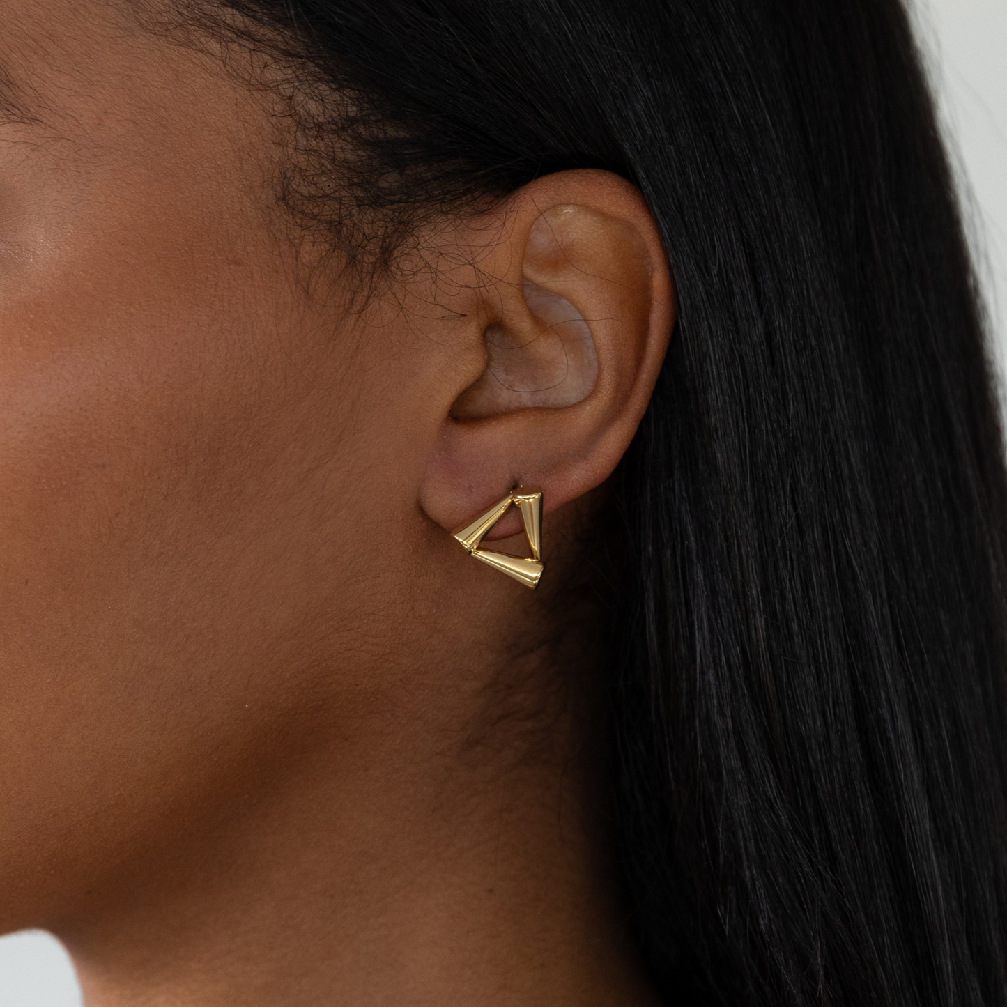 The triangle nail studs