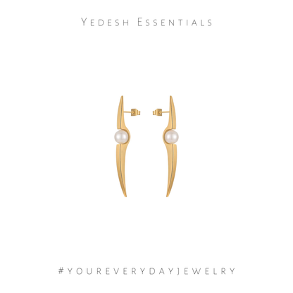 Spiked pearl earrings