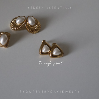 Vintage inspired pearl earrings