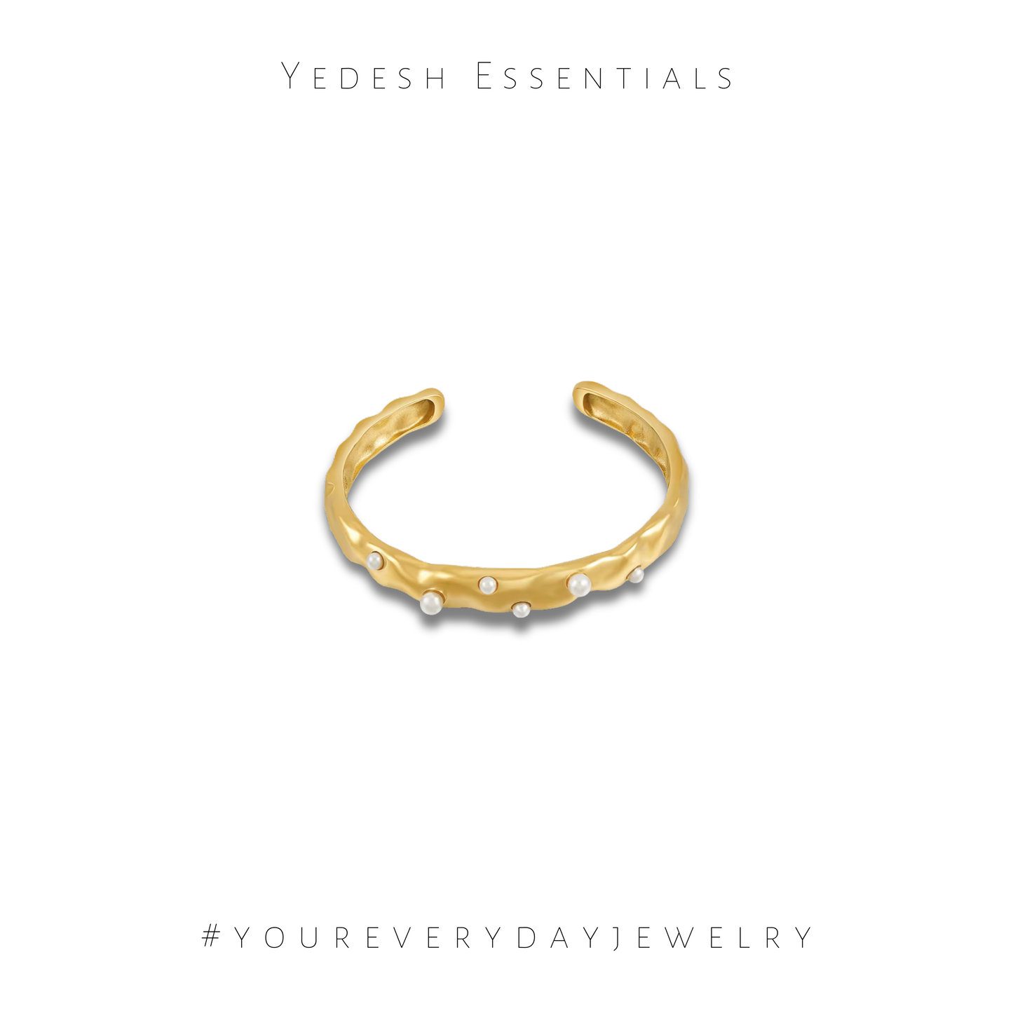 Textured pearl bracelet